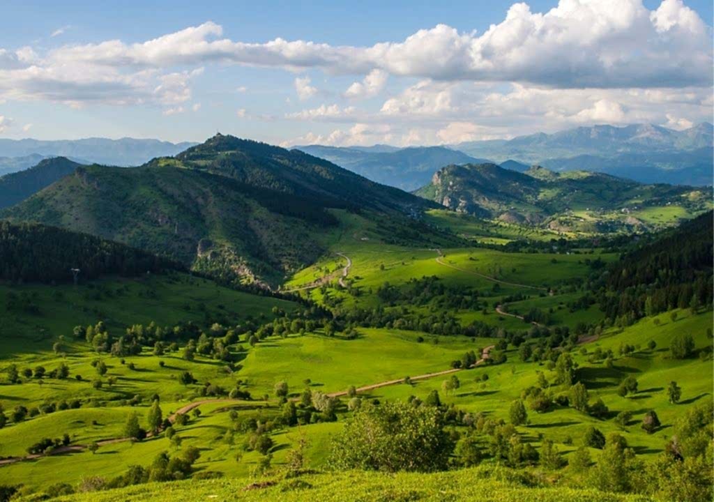 A'dan Z'ye Şavşat Gezi Rehberi: Türkiye'nin Sakin Cennetinde Unutmaz Bir Tatil