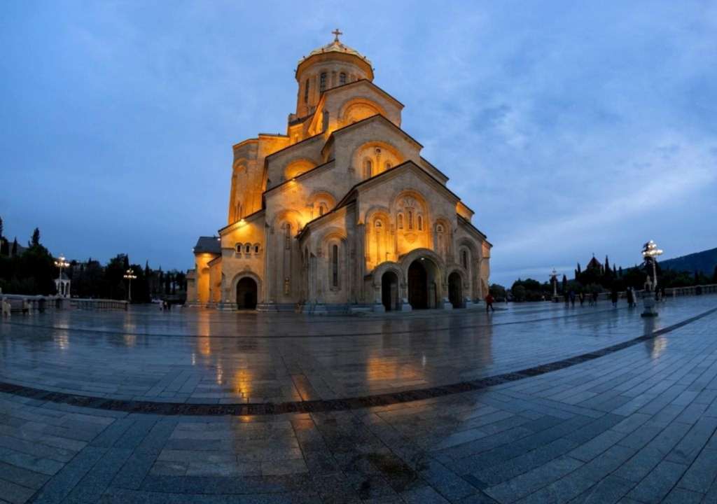 Gürcistan'da Unutulmaz Bir Yılbaşı: 2025 Tiflis &Batum Rehberi