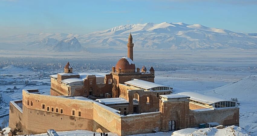 Ankara Çıkışlı Uçaklı Van Kars Erzurum Turu (Kars Erzurum Doğu Ekspresi ile Tren Yolculuğu)