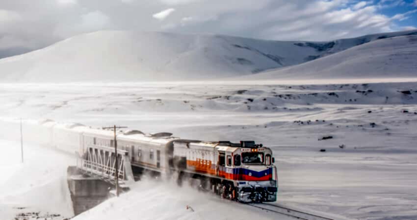 İstanbul Çıkışlı Turistik Doğu Ekspresi Kars Turu (Tren Gidiş - Uçak Dönüş)