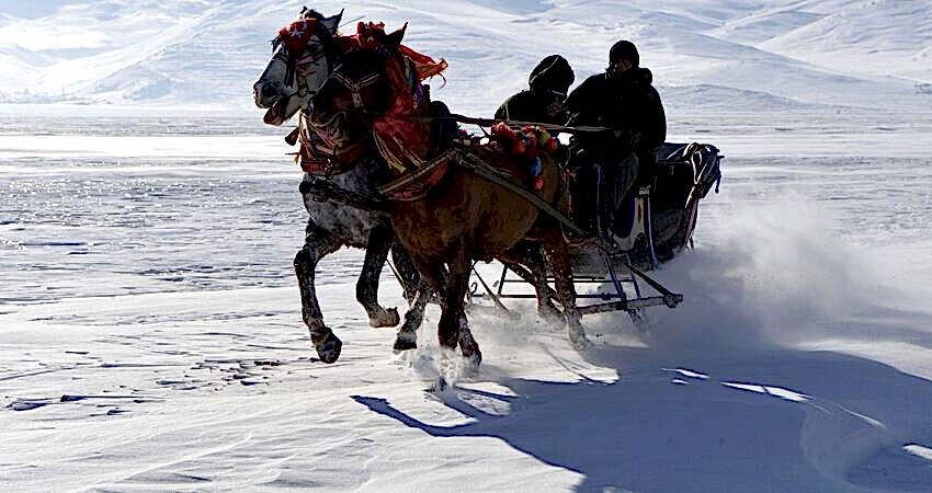Ankara Çıkışlı Turistik Doğu Ekspresi ile Kars Turu (Tren Gidiş - Uçak Dönüş)